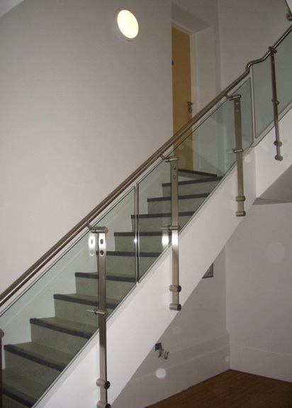 Descriptive Image Name