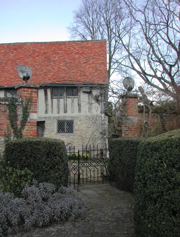 Descriptive Image Name