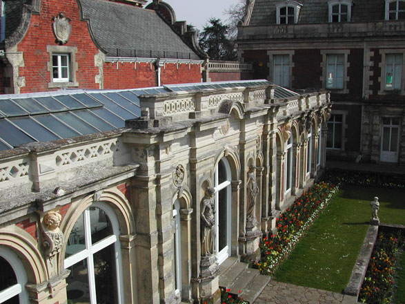 Descriptive Image Name